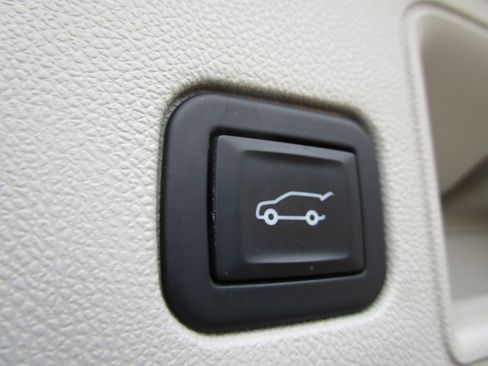 Used 2020 GMC Terrain Denali w/ Denali Premium Package image 15