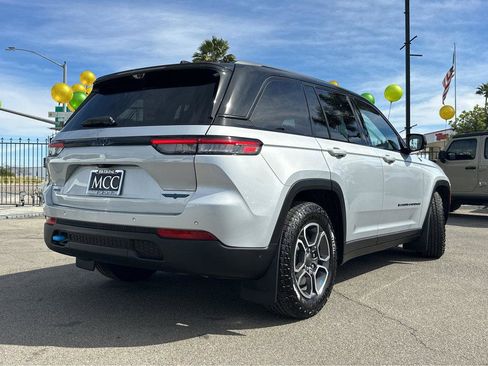 Used 2022 Jeep Grand Cherokee Trailhawk w/ Advanced Protech Group II image 13