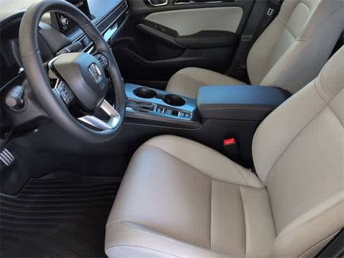 Used 2025 Honda Civic Sport image 17