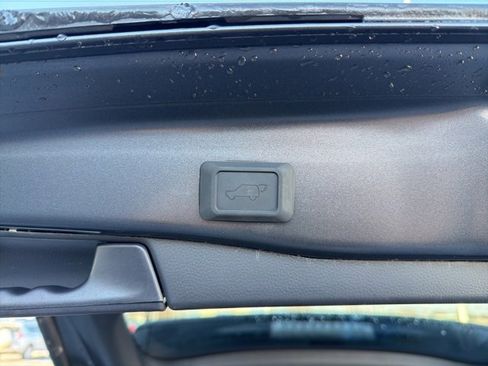 Certified 2025 Toyota RAV4 XLE Premium image 38