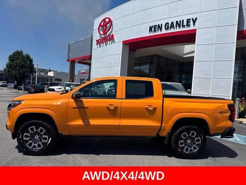 Used 2025 Chevrolet Colorado Z71 AWD/4WD image 3