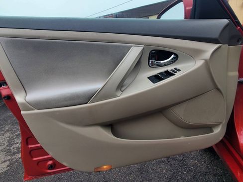 Used 2009 Toyota Camry LE FWD image 10