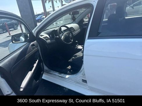 Used 2014 Mitsubishi Lancer ES FWD image 11