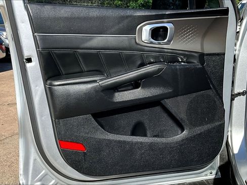 Used 2021 Kia Sorento SX image 22