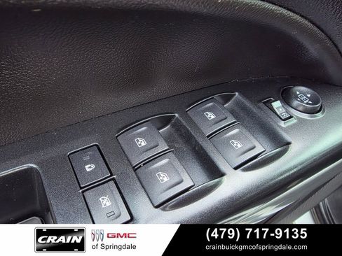 Used 2019 Chevrolet Colorado LT AWD/4WD image 11