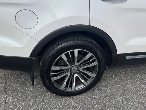Used 2017 Ford Explorer Platinum AWD/4WD image 19