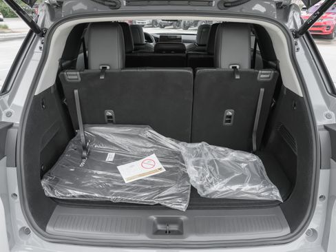Certified 2026 INFINITI QX60 Luxe w/ Cargo Package FWD image 41