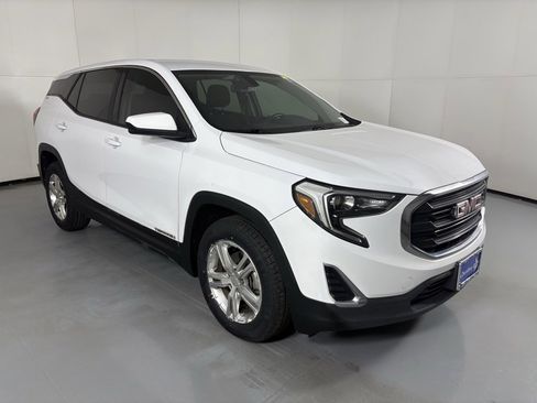 Used 2018 GMC Terrain SLE image 2