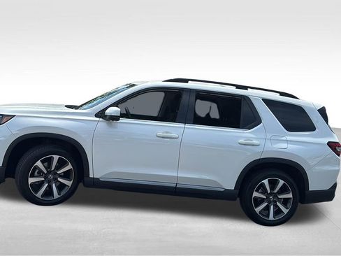 Certified 2023 Honda Pilot Elite image 4