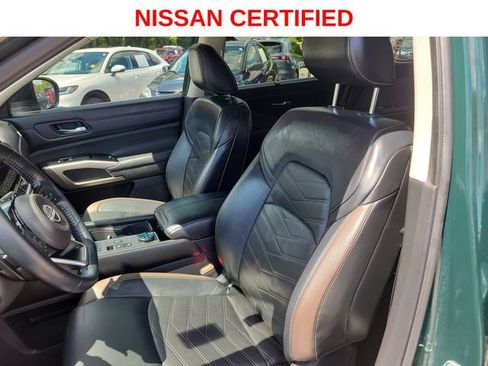 Certified 2022 Nissan Pathfinder Platinum w/ Cargo Package AWD/4WD image 20