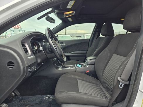 Used 2021 Dodge Charger SXT w/ Driver Convenience Group image 24
