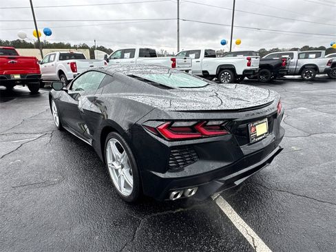 Used 2021 Chevrolet Corvette Stingray Coupe w/ 1LT image 8