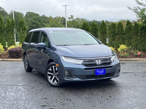 Used 2026 Honda Odyssey EX-L image 2