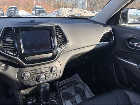 Used 2022 Jeep Cherokee Limited w/ Mopar Interior Package image 17