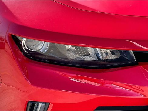 Used 2018 Chevrolet Camaro LT image 24