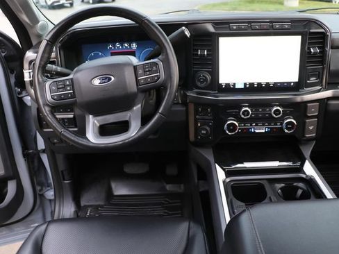 Used 2024 Ford F250 Lariat w/ Lariat Ultimate Package AWD/4WD image 19