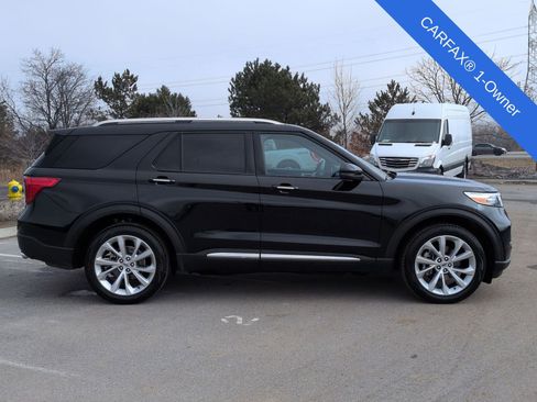 Used 2024 Ford Explorer Platinum w/ Technology Package image 9