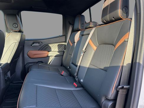 New 2026 GMC Canyon AT4 w/ Nightfall Edition AWD/4WD image 32