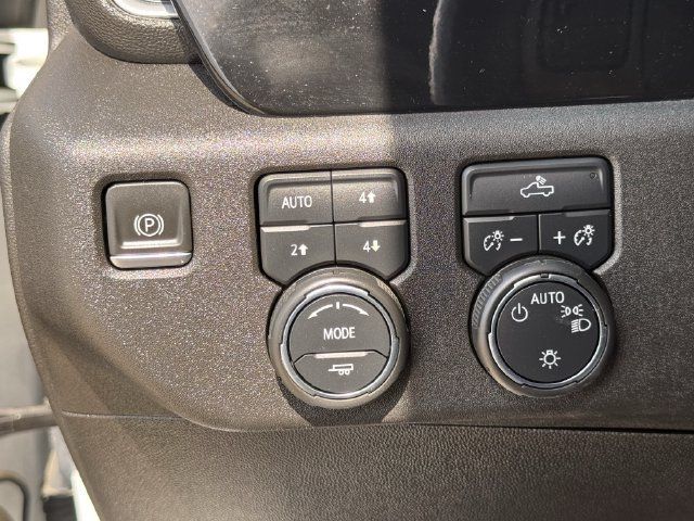 Certified 2022 Chevrolet Silverado 1500 LT w/ Z71 Off-Road Package AWD/4WD image 25