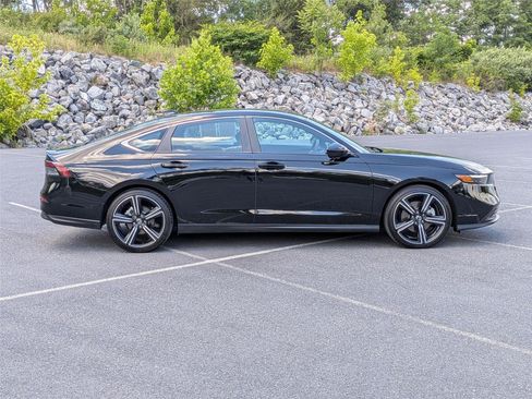Certified 2025 Honda Accord Sport image 4
