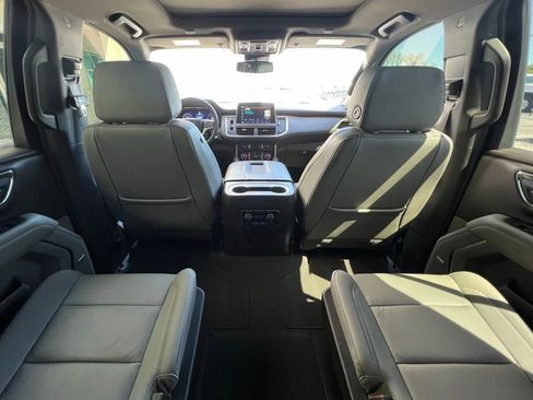 Used 2023 Chevrolet Tahoe Z71 w/ Luxury Package AWD/4WD image 14