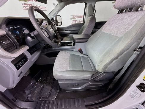 Used 2024 Ford F250 XLT w/ FX4 Off-Road Package image 26