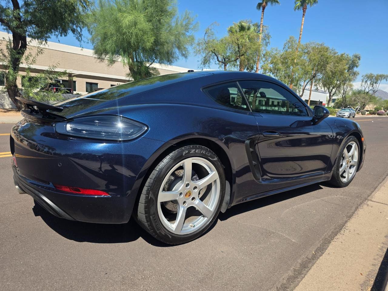Used 2018 Porsche 718 Cayman RWD image 29