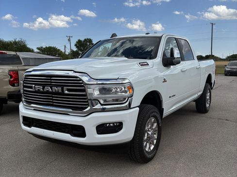 Used 2024 RAM 2500 Laramie AWD/4WD image 1