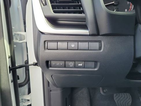 New 2026 Nissan Rogue SV w/ Cold Weather Package FWD image 10