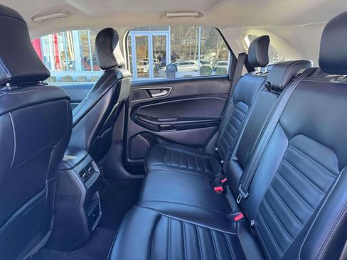 Used 2024 Ford Edge SEL AWD/4WD image 12