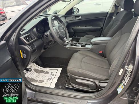 Used 2017 Kia Optima LX FWD image 4