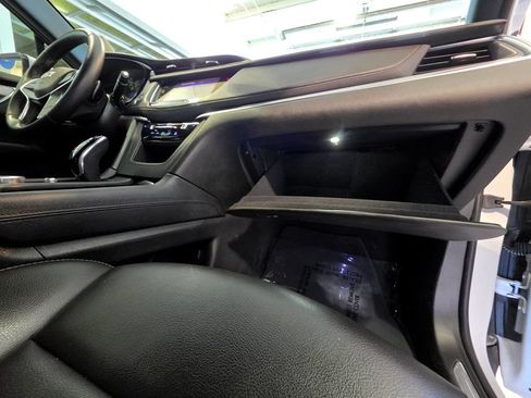 Used 2022 Cadillac XT5 Luxury FWD image 55