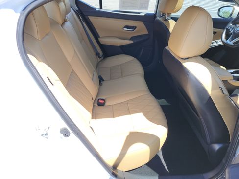 Used 2021 Nissan Sentra SV w/ SV Premium Package FWD image 19