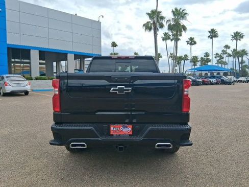 New 2026 Chevrolet Silverado 1500 High Country AWD/4WD image 6