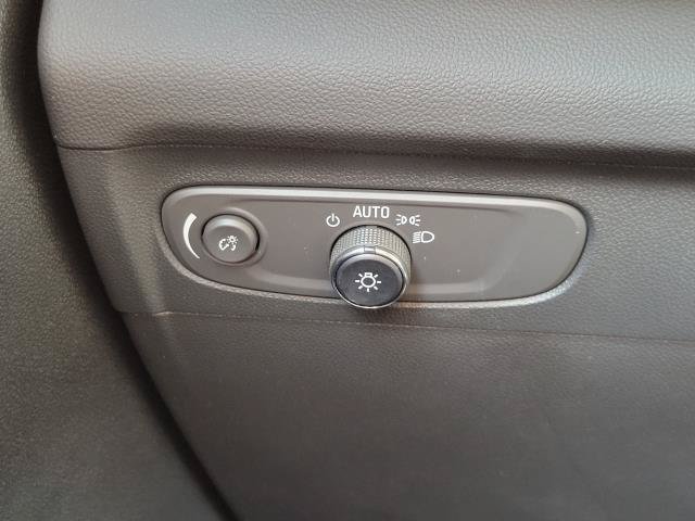 Used 2023 Buick Envision Essence AWD/4WD image 12