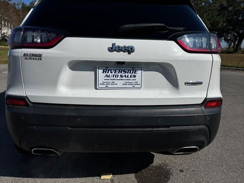 Used 2020 Jeep Cherokee Latitude image 4