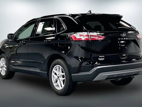 Used 2024 Ford Edge SEL image 5