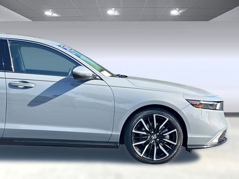 Used 2024 Honda Accord Touring image 34