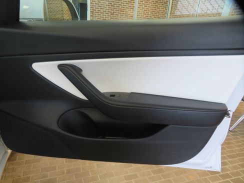 Used 2020 Tesla Model 3 Long Range AWD/4WD image 24