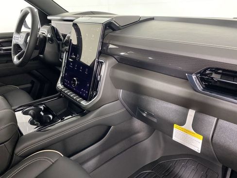 New 2026 GMC Yukon Elevation w/ LPO, Floor Liner Package image 28