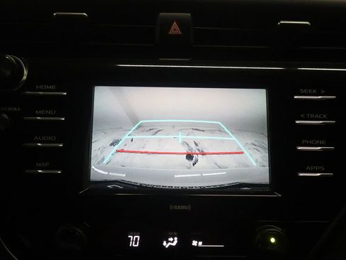 Used 2020 Toyota Camry SE image 23