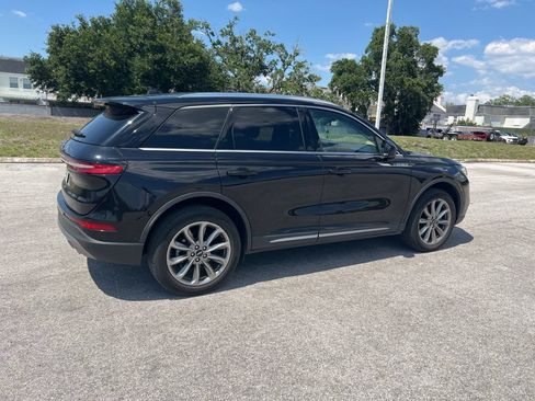 Used 2022 Lincoln Corsair FWD w/ Premium Package image 4