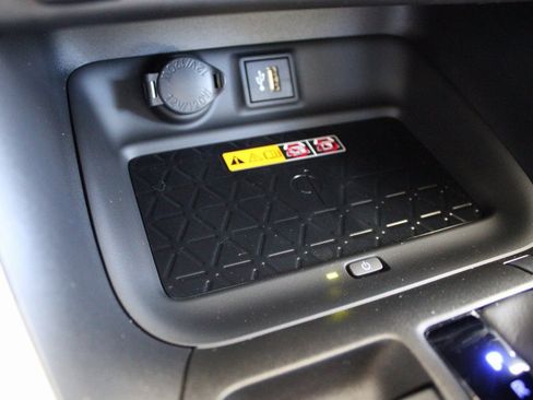 New 2025 Toyota RAV4 XLE Premium image 5