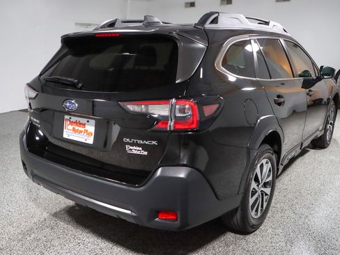 Used 2024 Subaru Outback Premium AWD/4WD image 7