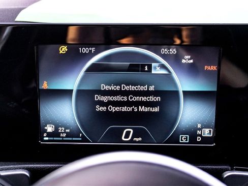 Used 2023 Mercedes-Benz GLB 250 image 22