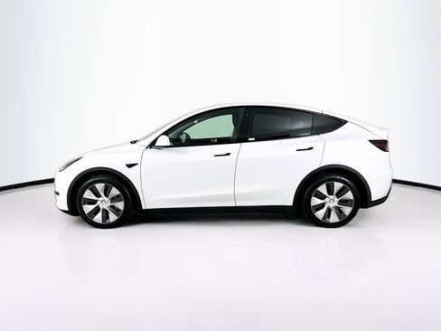 Used 2022 Tesla Model Y Long Range image 4