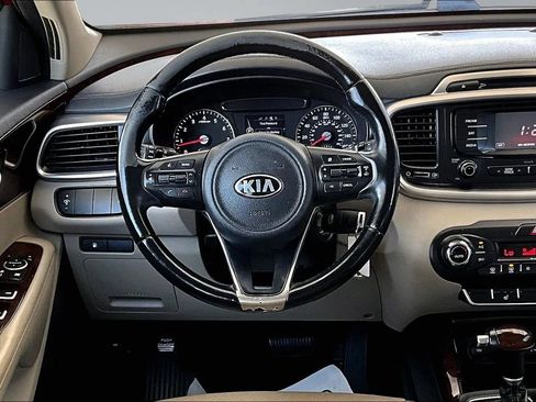 Used 2016 Kia Sorento EX AWD/4WD image 8