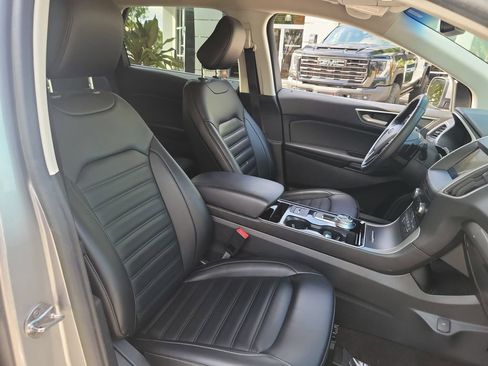 Used 2020 Ford Edge SEL w/ Convenience Package AWD/4WD image 23