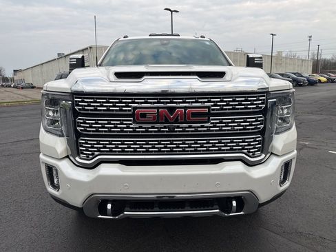 Used 2023 GMC Sierra 3500 Denali w/ Denali Ultimate Package image 2