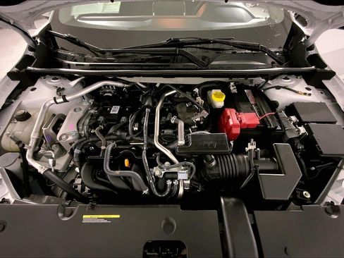 Used 2025 Nissan Sentra SV FWD image 10
